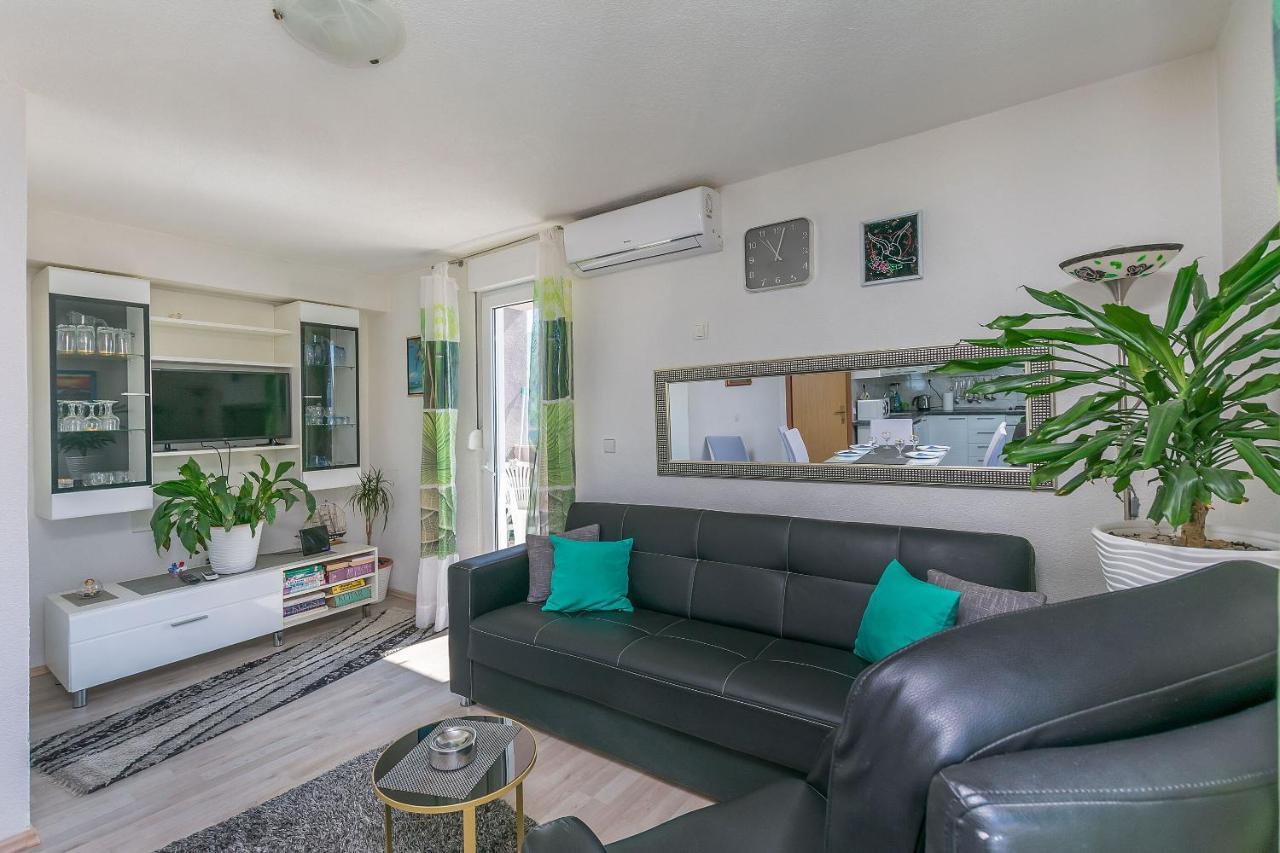Apartments Ana Omiš Dış mekan fotoğraf